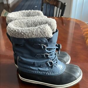 Sorel Yoot PAC Winter Boots kids size 3